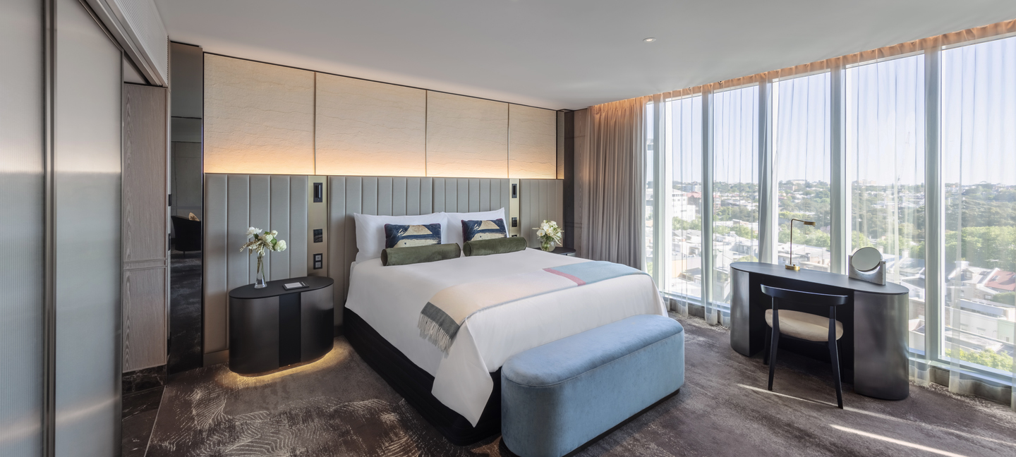 Jewel Suite Living